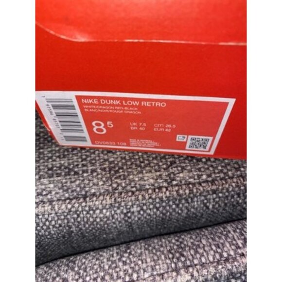 DS Nike Dunk Low Retro Shoes White Dragon Red Black DV0833-108 Men's Size 8.5 - Picture 7 of 7